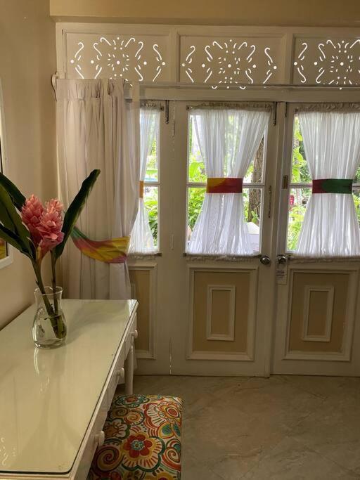 Lush Tropical Apartment Located In A 4-Star Resort Рънауей Бей Екстериор снимка