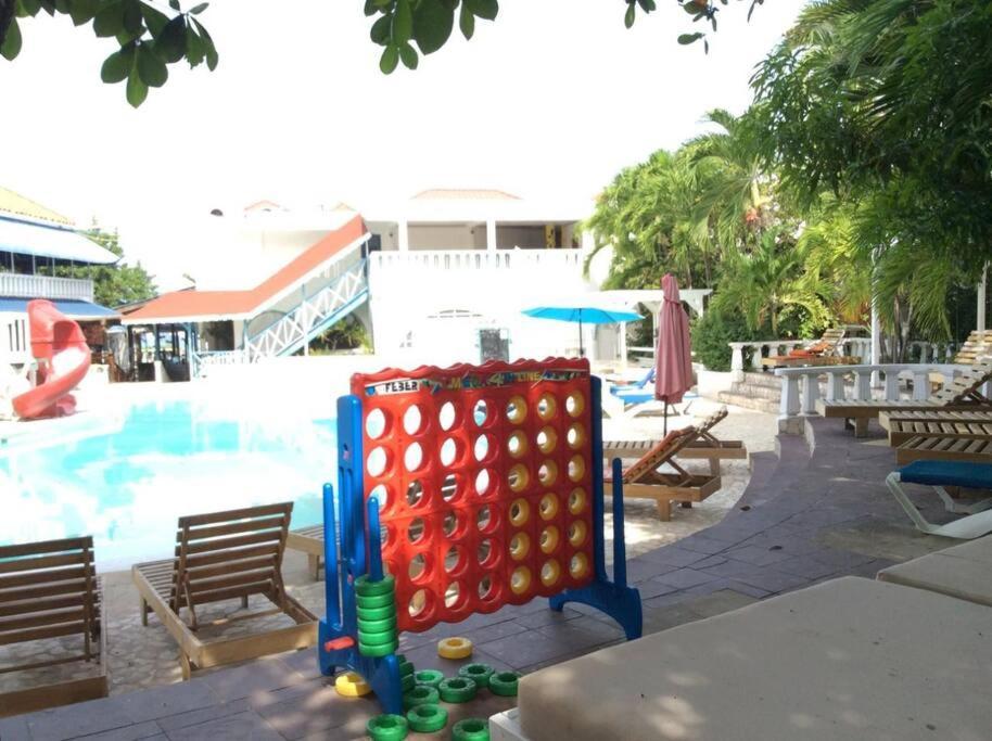 Lush Tropical Apartment Located In A 4-Star Resort Рънауей Бей Екстериор снимка