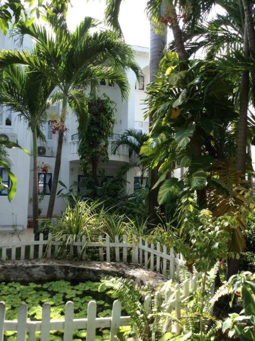 Lush Tropical Apartment Located In A 4-Star Resort Рънауей Бей Екстериор снимка