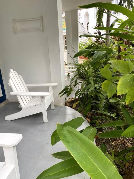 Lush Tropical Apartment Located In A 4-Star Resort Рънауей Бей Екстериор снимка